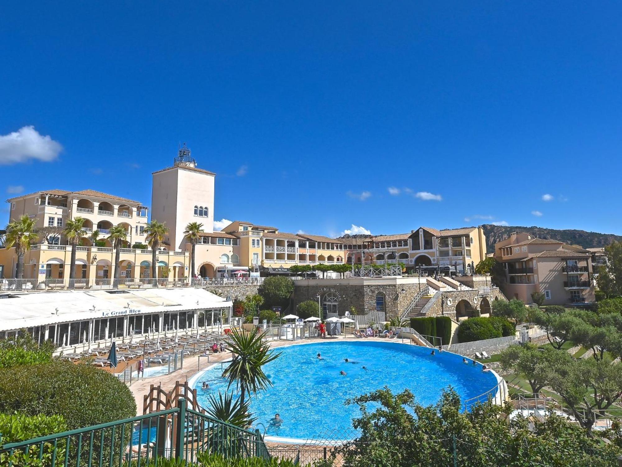 Apartment Village Cap Esterel - Le Village-9 By Interhome Saint-Raphaël 外观 照片