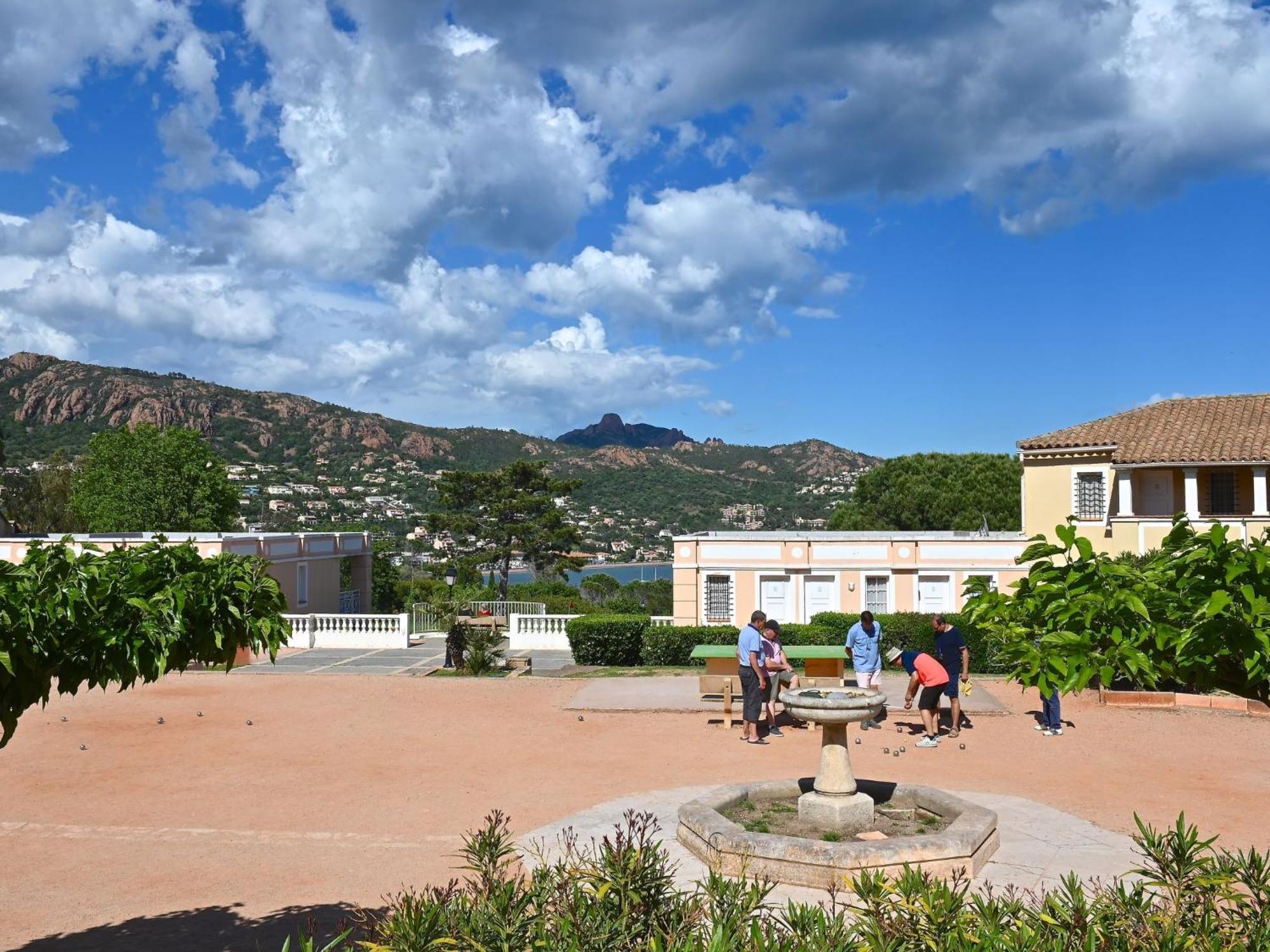Apartment Village Cap Esterel - Le Village-9 By Interhome Saint-Raphaël 外观 照片