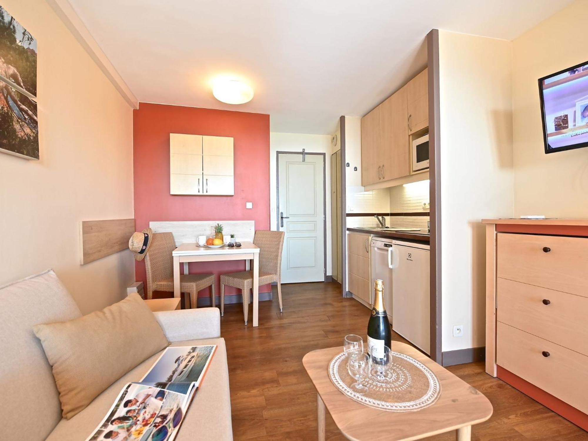 Apartment Village Cap Esterel - Le Village-9 By Interhome Saint-Raphaël 外观 照片