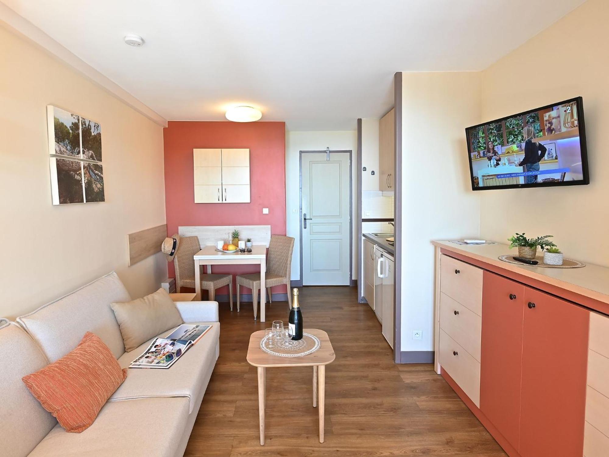 Apartment Village Cap Esterel - Le Village-9 By Interhome Saint-Raphaël 外观 照片