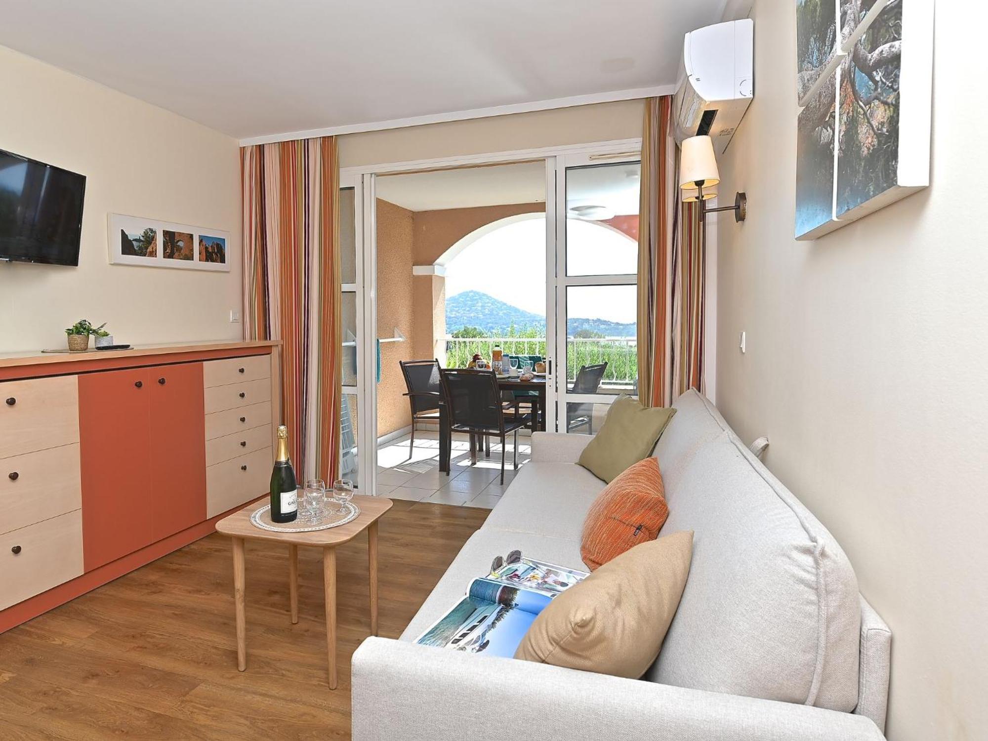 Apartment Village Cap Esterel - Le Village-9 By Interhome Saint-Raphaël 外观 照片